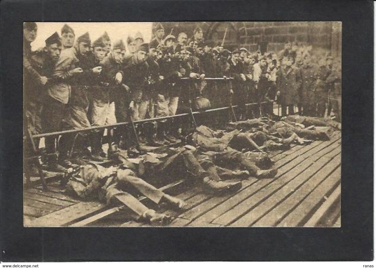 CPA Allemagne Germany Duisbourg Duisburg Occupation De La RURH Attentant Allemand Contre Belgique - Düsseldorf