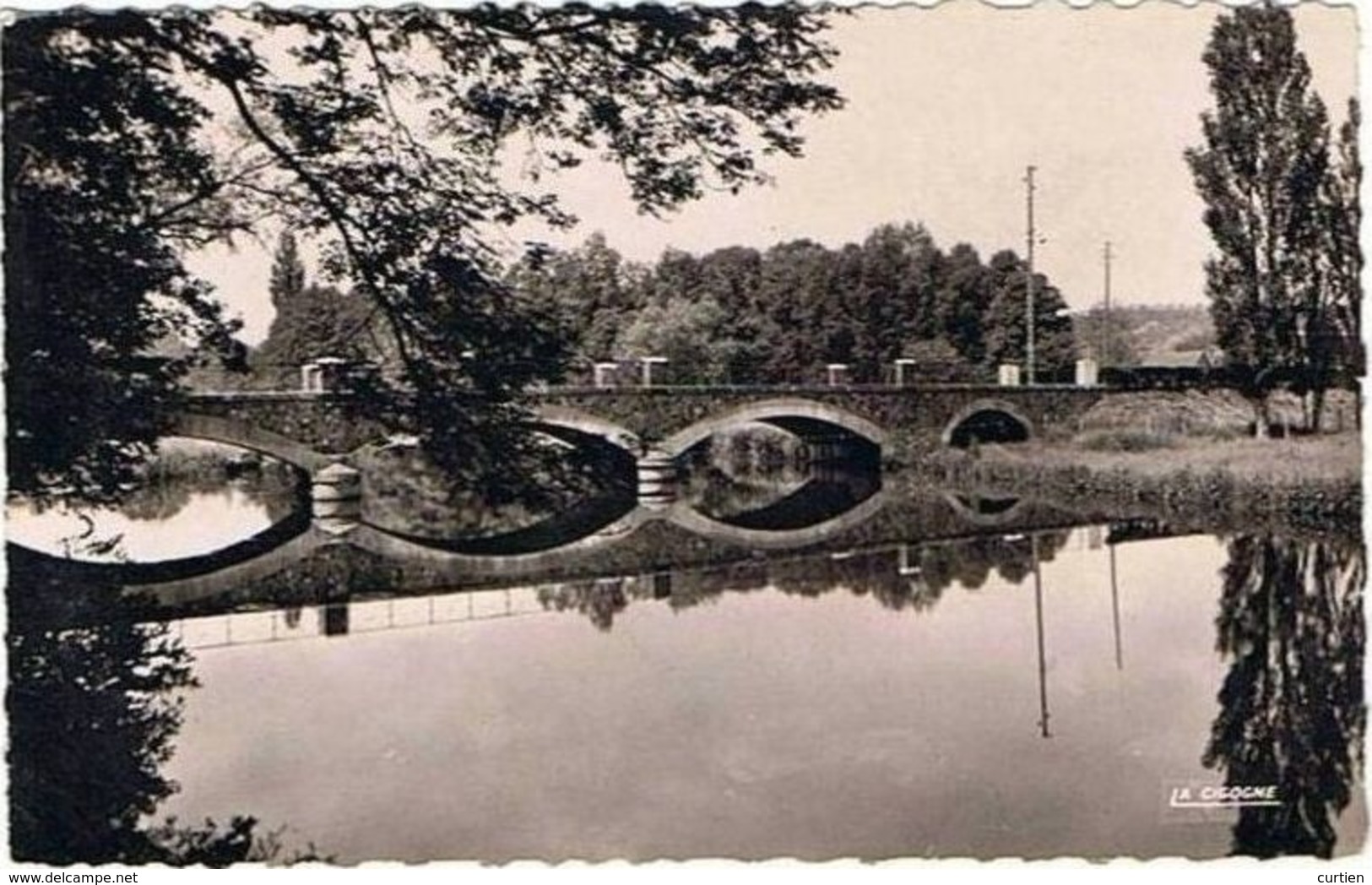 Ezy Sur Eure . 27 . Le Pont Neuf .14x9. - Autres & Non Classés