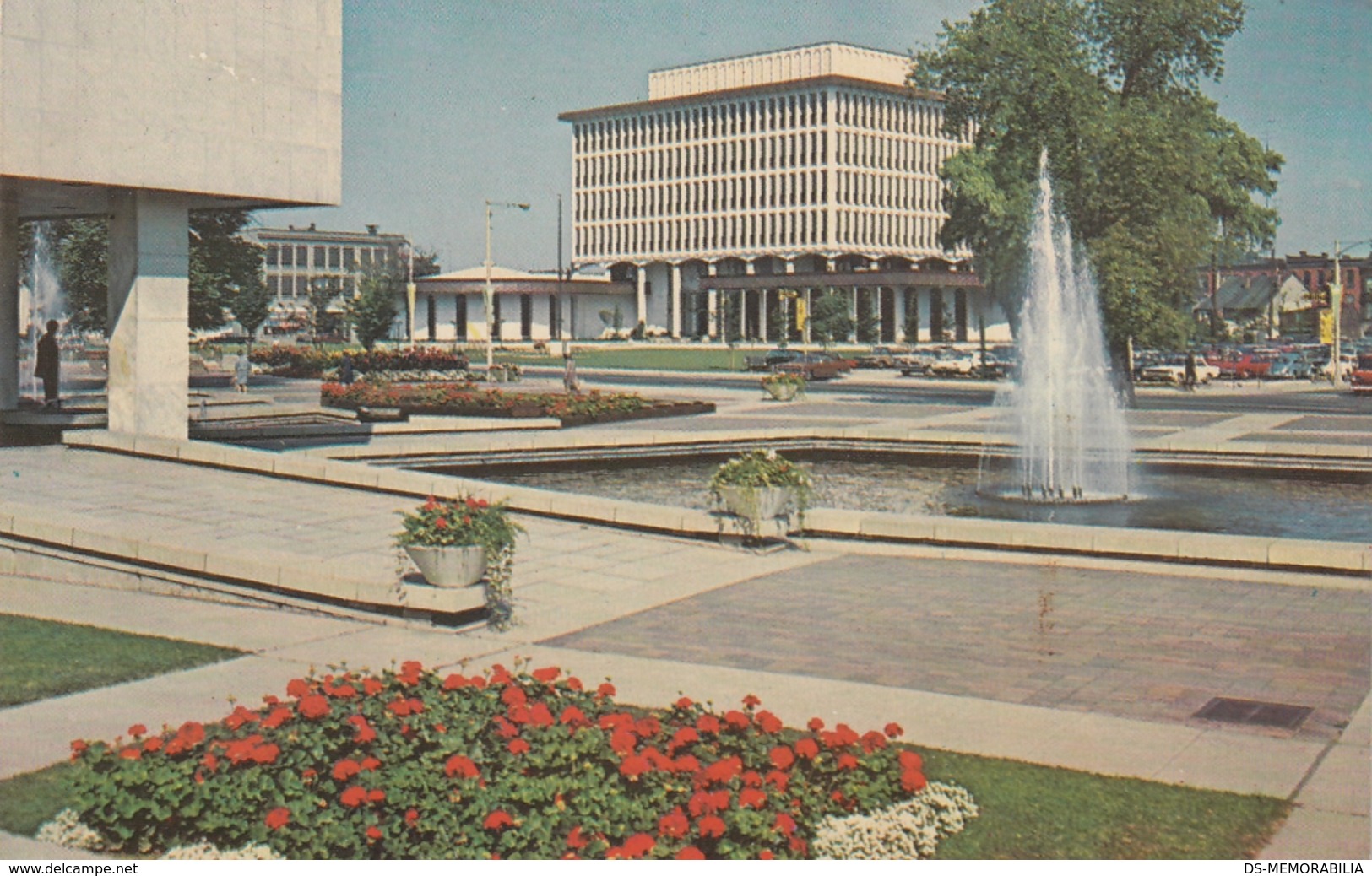 Hamilton - The City Hall Plaza 1973 - Hamilton