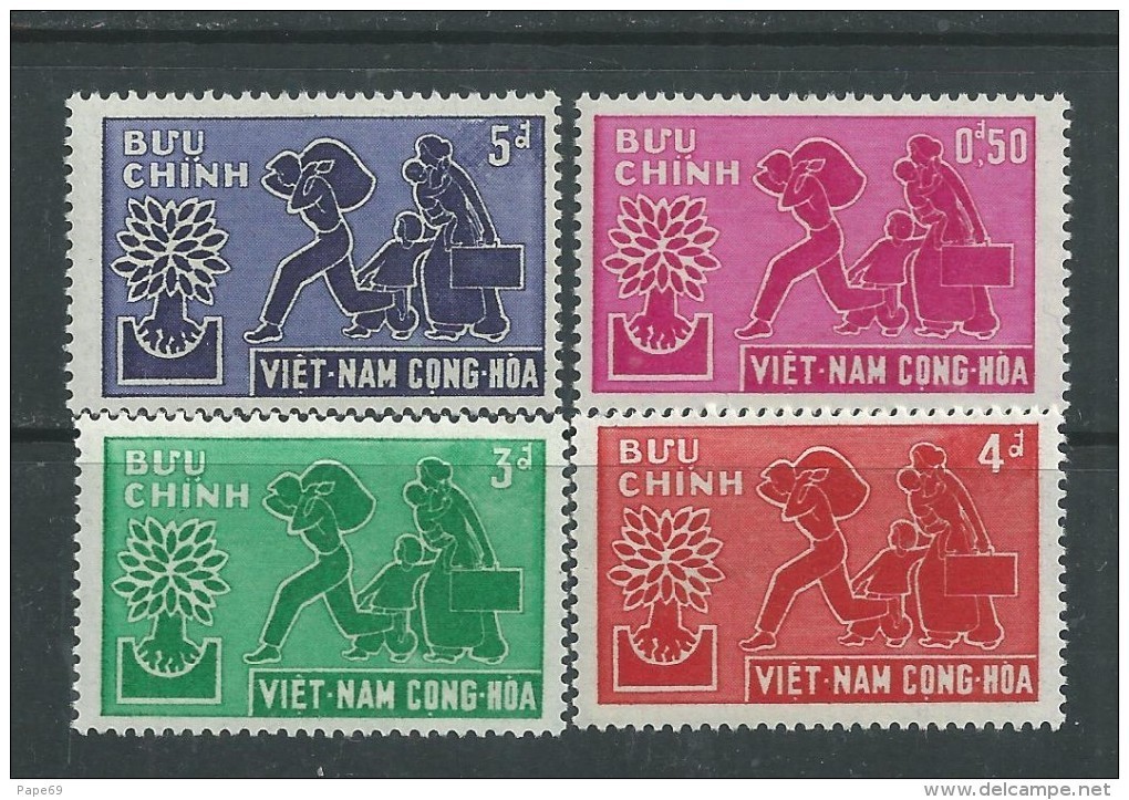 Vietnam Du Sud N° 134 / 37  X Année Modiale Du Réfugié, Les 4  Valeurs Trace De Charnière Sinon TB - Viêt-Nam