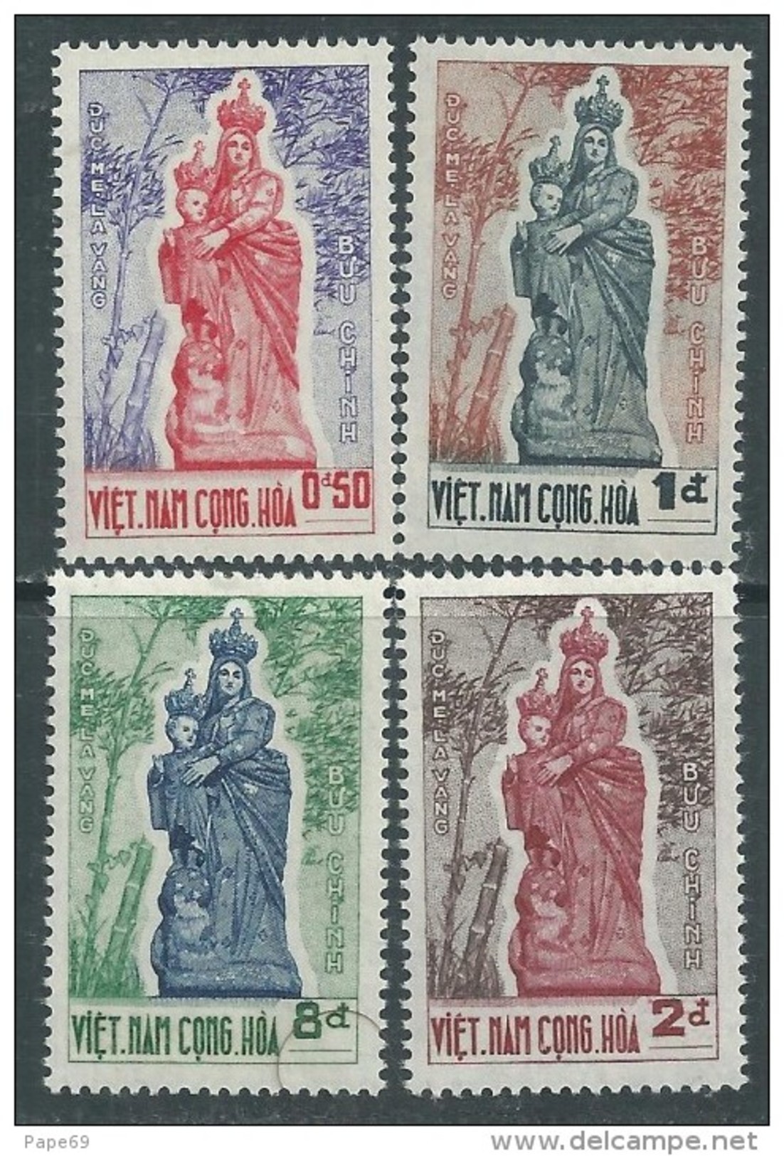 Vietnam Du Sud N° 196  / 99 X Notre Dame De La Vang. Les 4  Valeurs  Trace De Charnière Sinon TB - Viêt-Nam