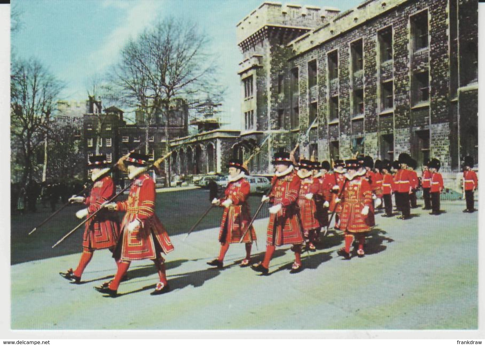 Postcard - London - Yeoman Warders, Tower Of London, Card No.plo22099  - Unused Very Good - Unclassified