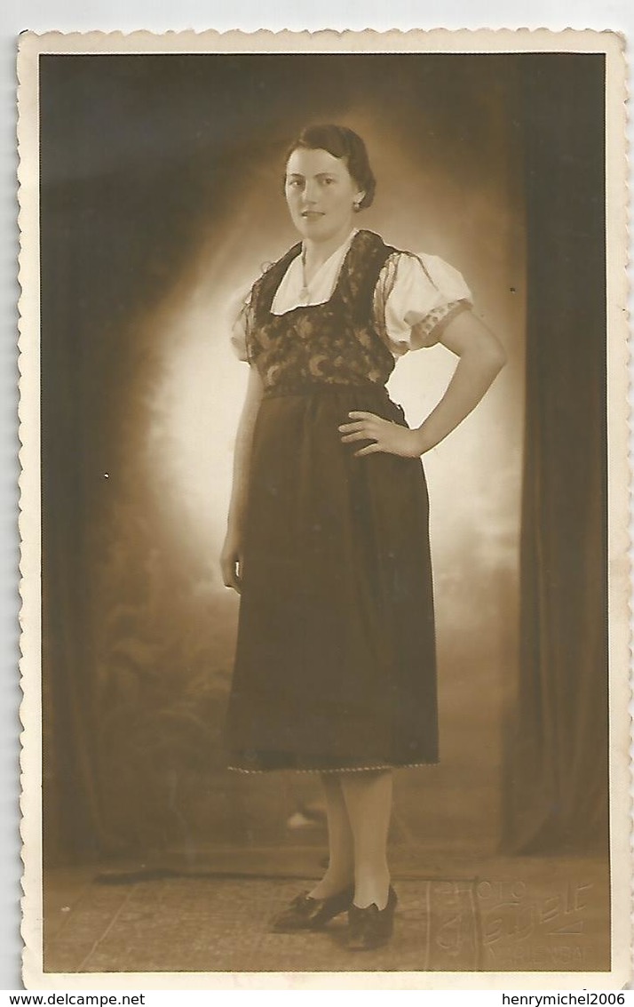 Carte Photo Femme De Tchéquie 1940 ? 2scans - Te Identificeren