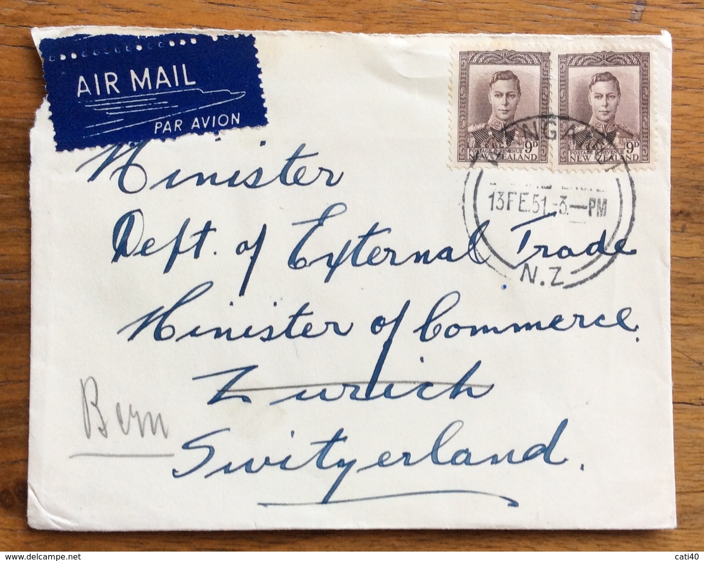 NEW ZEALAND  WANGANUI 13/2/51 ON THE 9d Pair  ENVELOPE  AIR MAIL TO  SVIZZERA SUISSE - Storia Postale