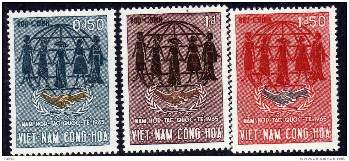 Vietnam Du Sud N° 261 / 63 X  Année De La Coopération Internationale  La Série Des 3 Valeurs Trace De Charnière Sinon TB - Viêt-Nam