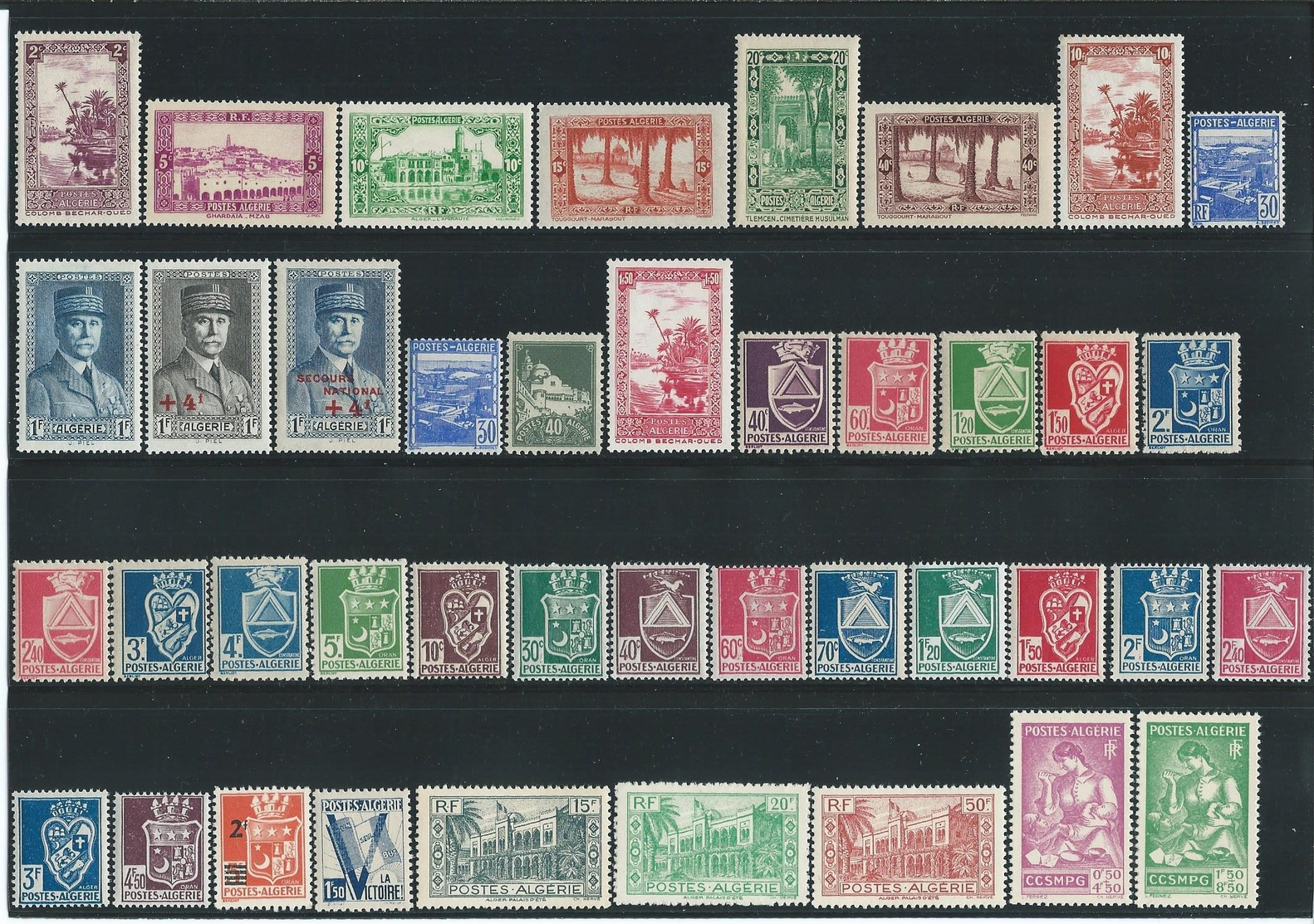 Timbres-Poste ALGERIE** Collection 130 Timbres - Collections, Lots & Séries