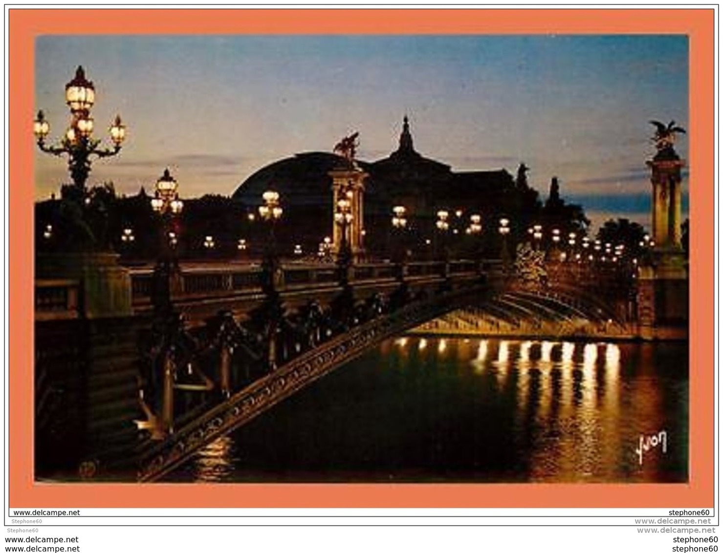 A611 / 061 75 - PARIS La Nuit Pont Alexandre III Et Grand Palais - Autres & Non Classés