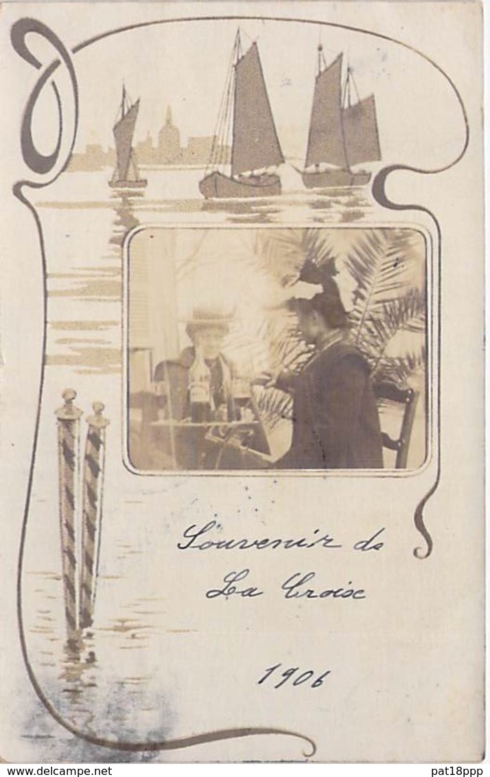 ** CARTE PHOTO / REAL PHOTO 1906 ** LA CROIX ( VALMER ) GASSIN : Deux Femmes Prenant Un Verre ... - CPA - - Autres & Non Classés