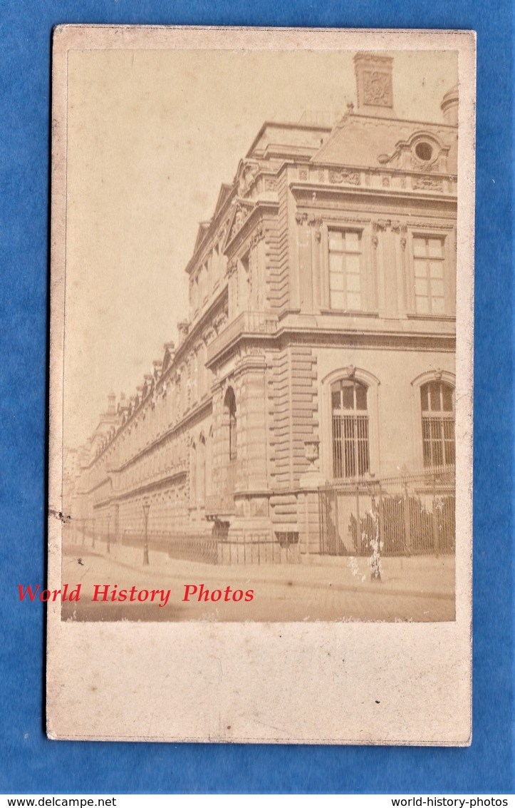 Photo Ancienne Vers 1865 - PARIS - Le Louvre - Photographe à Identifier - Architecture Patrimoine Histoire - Anciennes (Av. 1900)