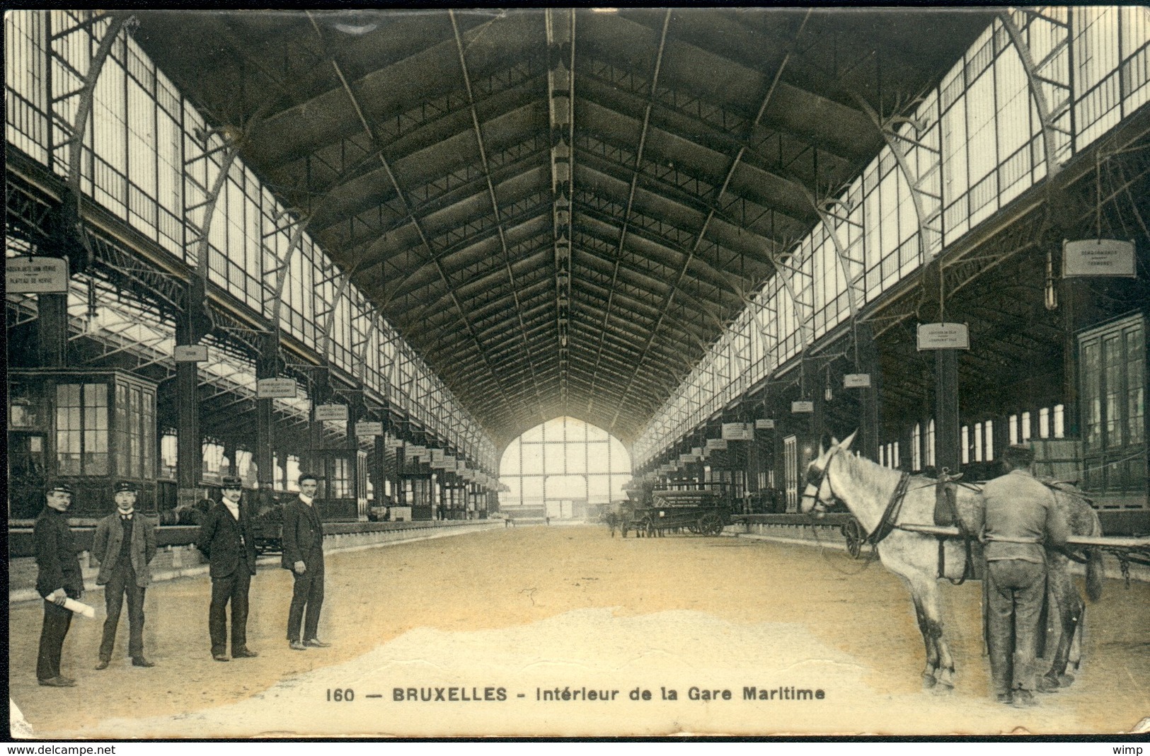 Laeken :  Intérieur De La Gare Maritime - Laeken