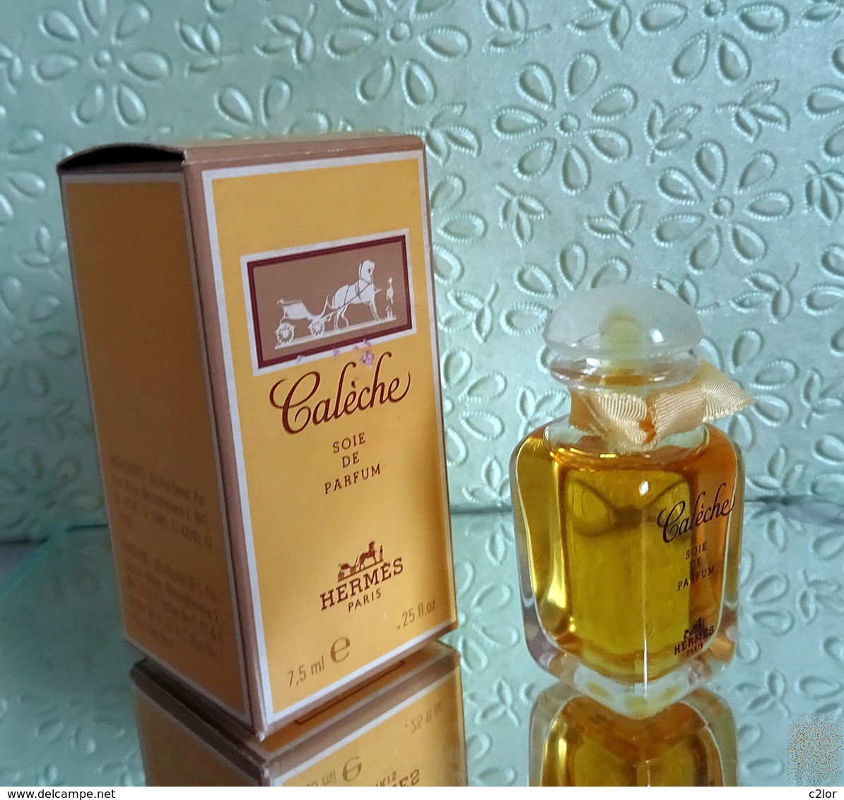 Miniature  "CALÈCHE" De HERMES ,Soie De Parfum  5 Ml Dans Sa  Boite - Miniatures Femmes (avec Boite)