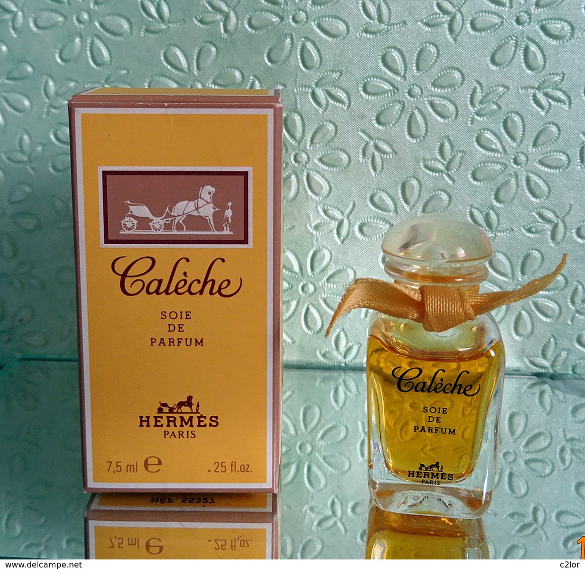 Miniature  "CALÈCHE" De HERMES ,Soie De Parfum  5 Ml Dans Sa  Boite - Miniatures Femmes (avec Boite)