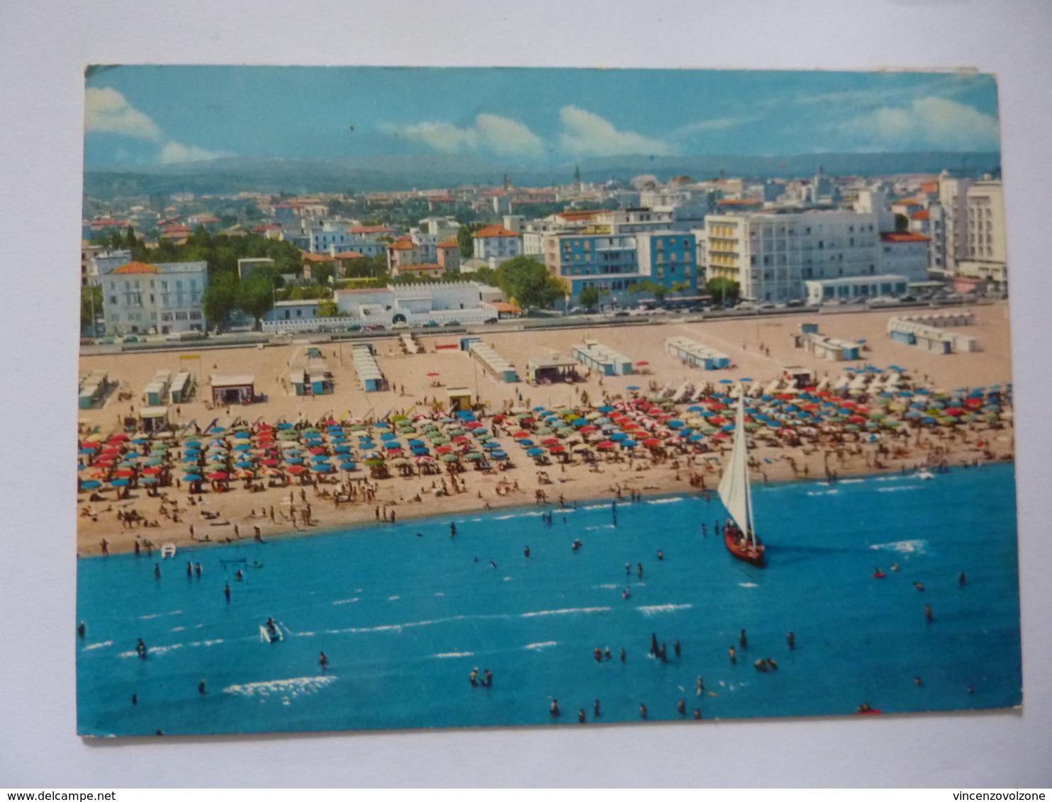 Cartolina Viaggiata "RIMINI Spiaggia Degli Alberghi" 1967 - Rimini