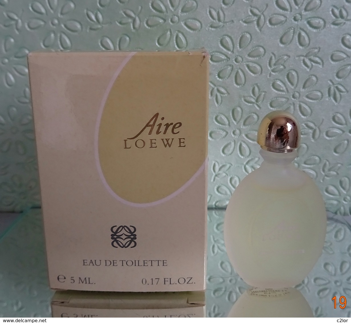 Miniature "AIRE"  De LOEWE  Eau De Toilette 5 Ml Dans Sa Boite - Miniatures Femmes (avec Boite)