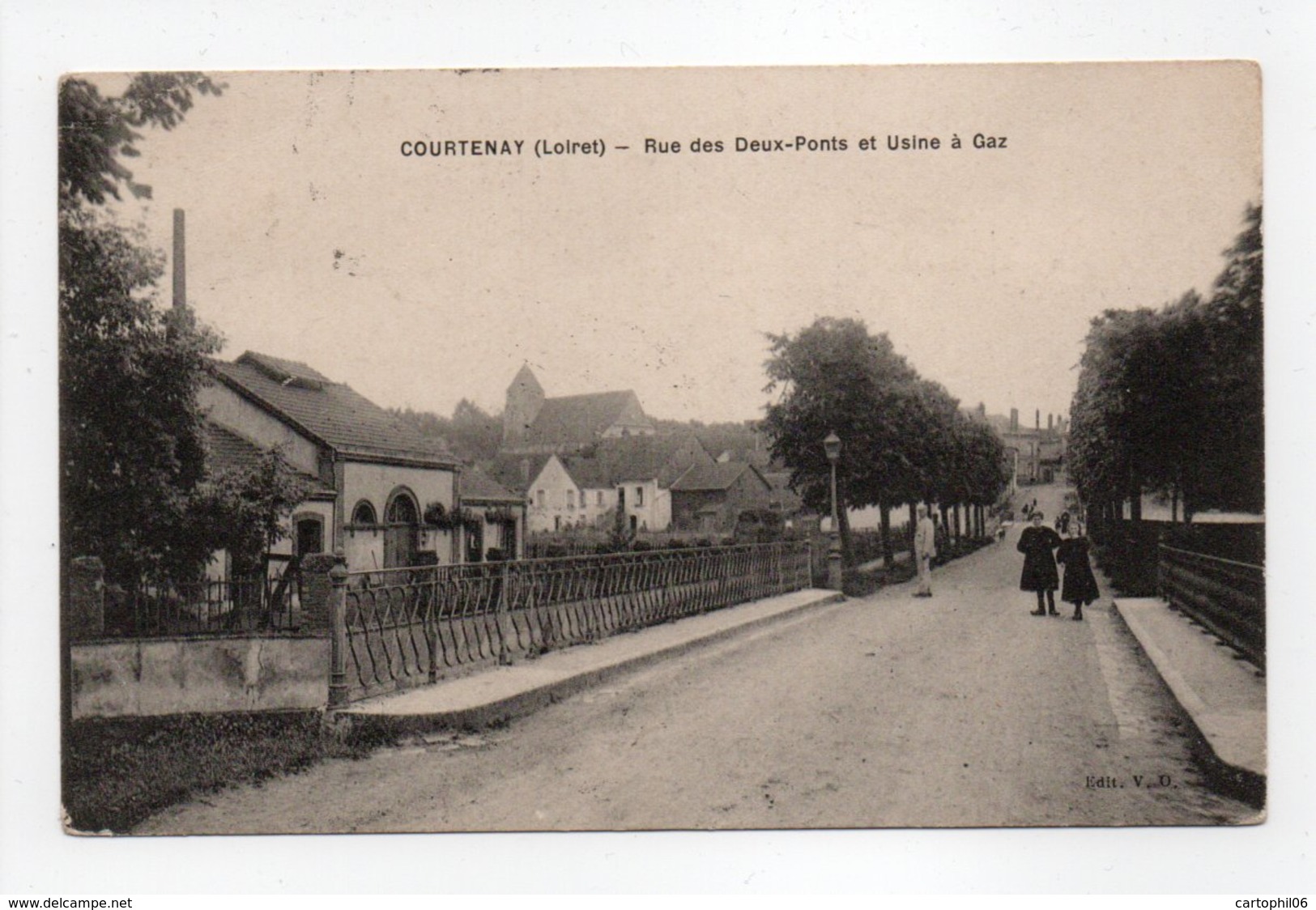 - CPA COURTENAY (45) - Rue Des Deux-Ponts Et Usine à Gaz 1914 - Edition V. O. - - Courtenay