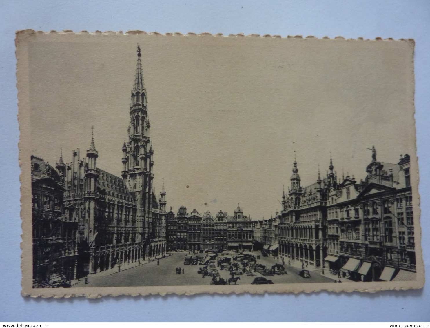 Cartolina Viaggiata "BRUXELLES  Hotel De La Ville Et Grand Place" 1951 - Monumenti, Edifici