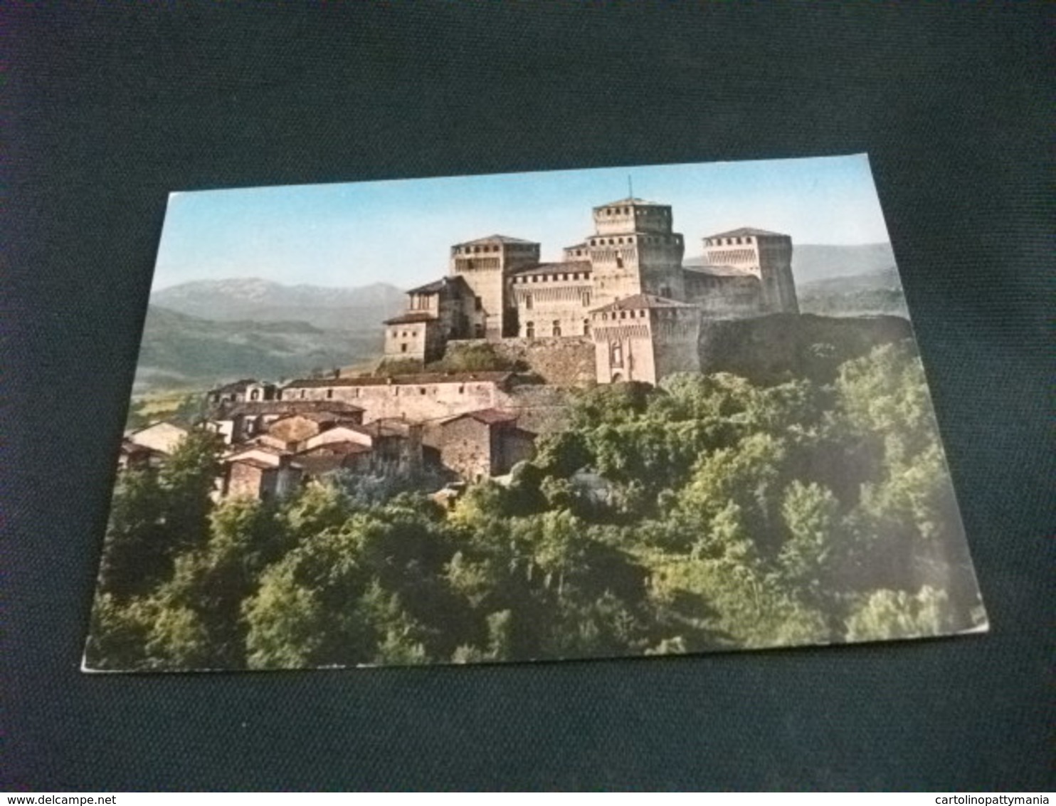 CASTELLO CASTLE  CHATEAU SCHLOSS DI TORRECHIARA COSTRUITO DA PIER MARIA ROSSI UTILIZZATO SUL SET CINEMA FILM CONDOTTIERI - Castles