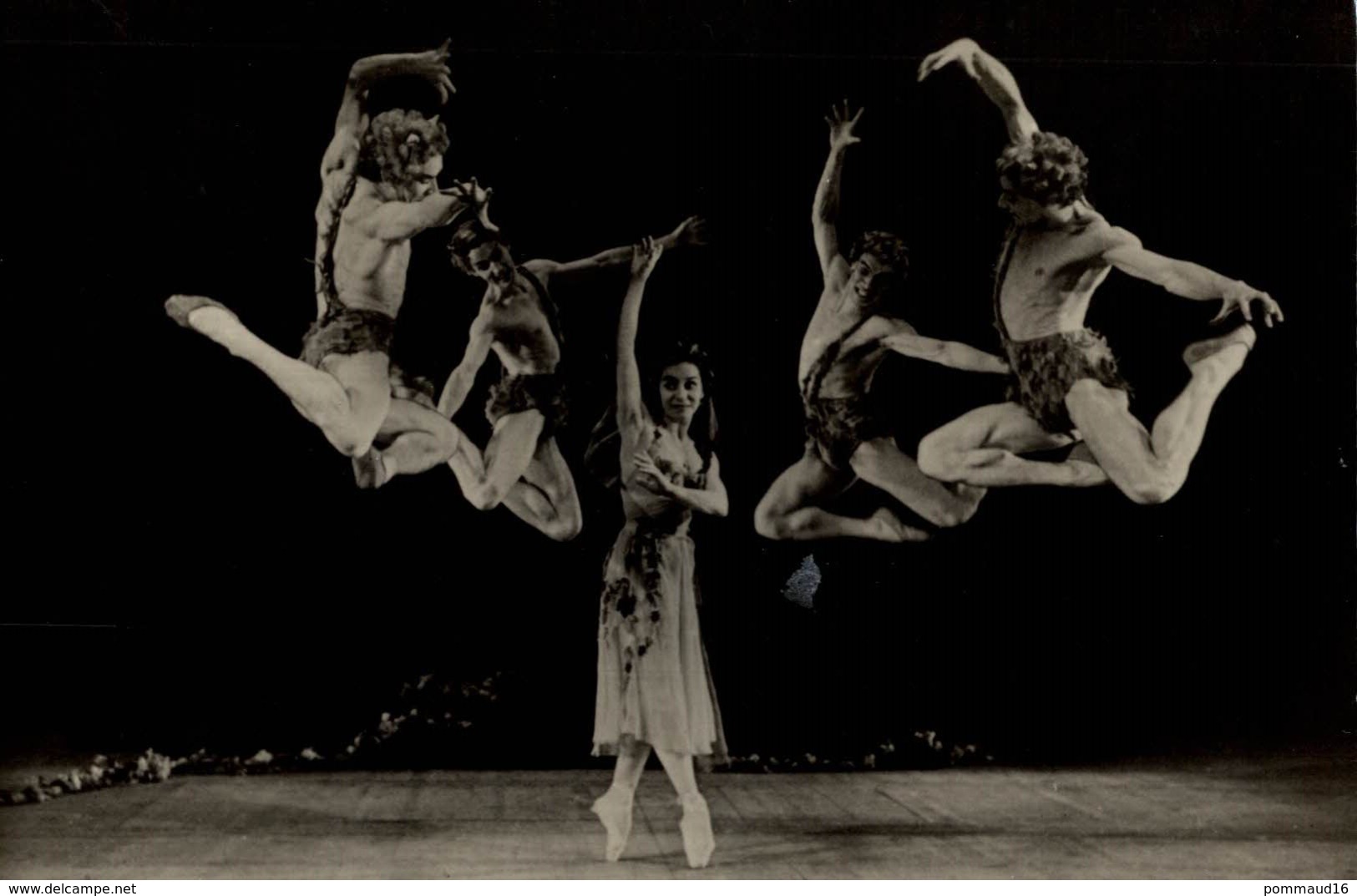 Lot De 2 Photographies D'un Ballet Russe - Reproduction ? - Danza