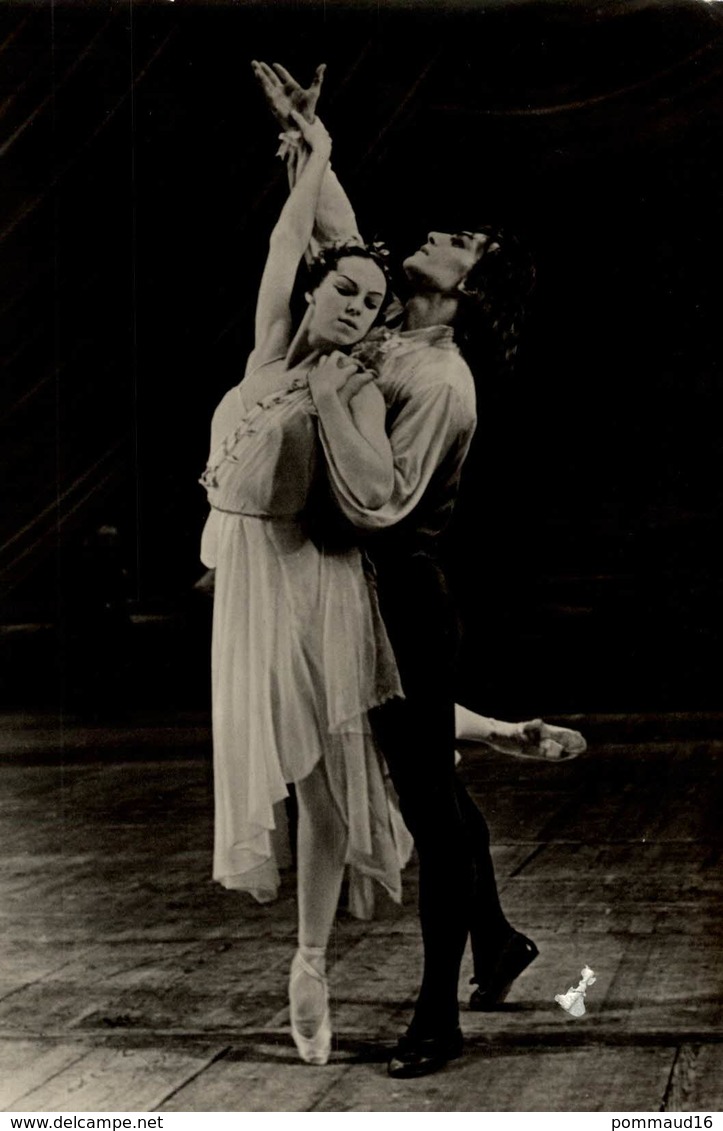 CP Photographie D'un Couple De Danseurs Russes - Reproduction ? - Danse