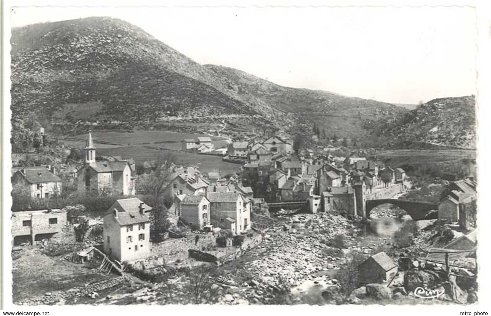 Cpsm Le Pont De Montvert - Vue Générale Et Les 2 Ponts - Le Pont De Montvert