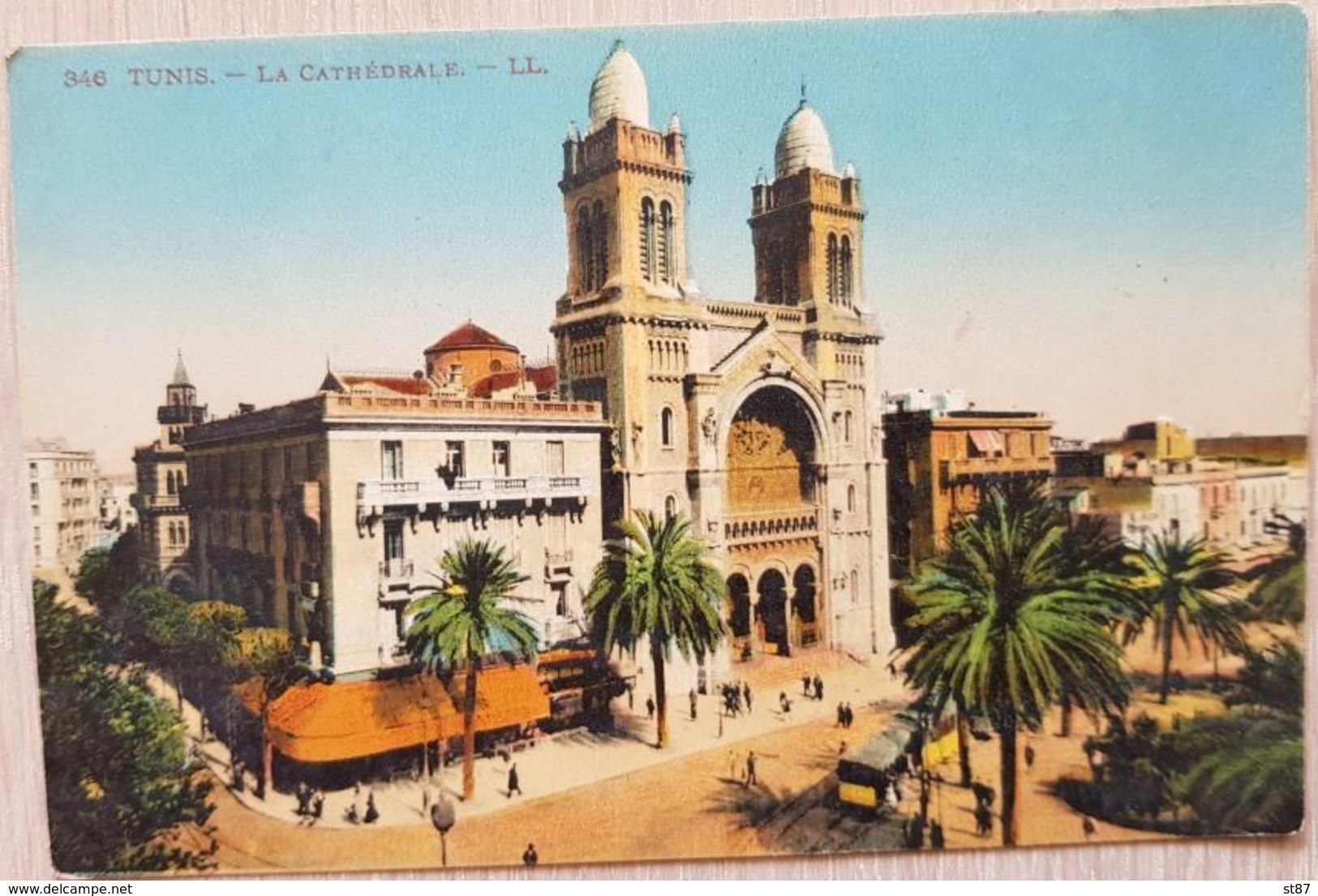 Tunis La Cathedrale - Tunisia