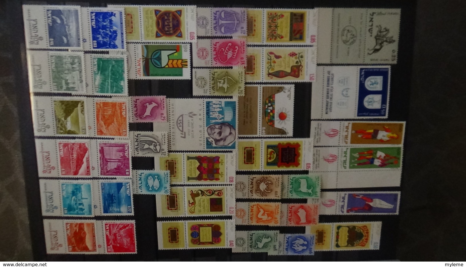 Belle collection d'ISRAËL avec blocs et timbres tous ** avec tabs. A saisir !!!