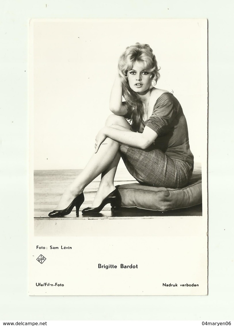 **BRIGITTE   BARDOT **- UFA/Film-Foto - Femmes Célèbres