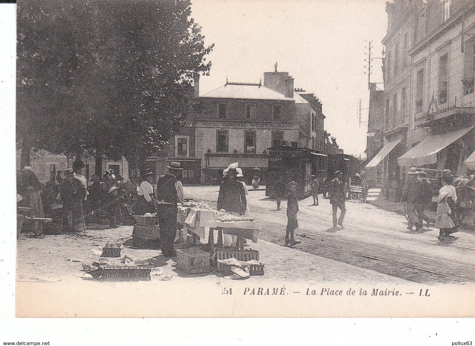 CPA PARAME (35) LA PLACE DE LA MAIRIE - ANIMEE - TRAMWAY - Parame