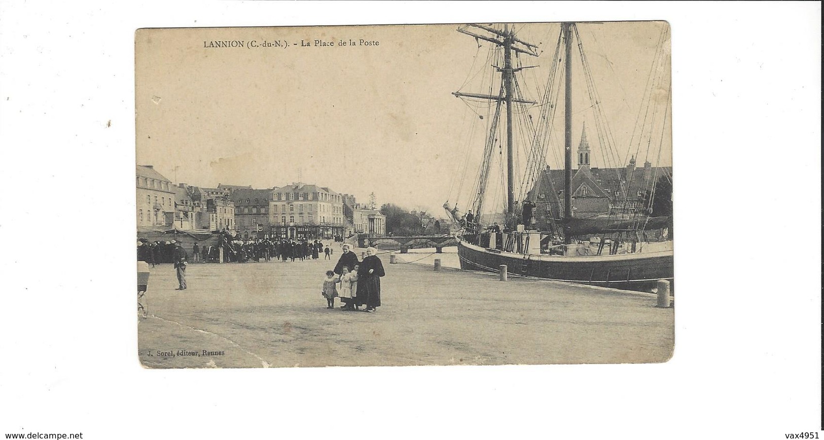 LANNION  LA PLACE DE LA POSTE    BATEAU   ****     A SAISIR   **** - Lannion