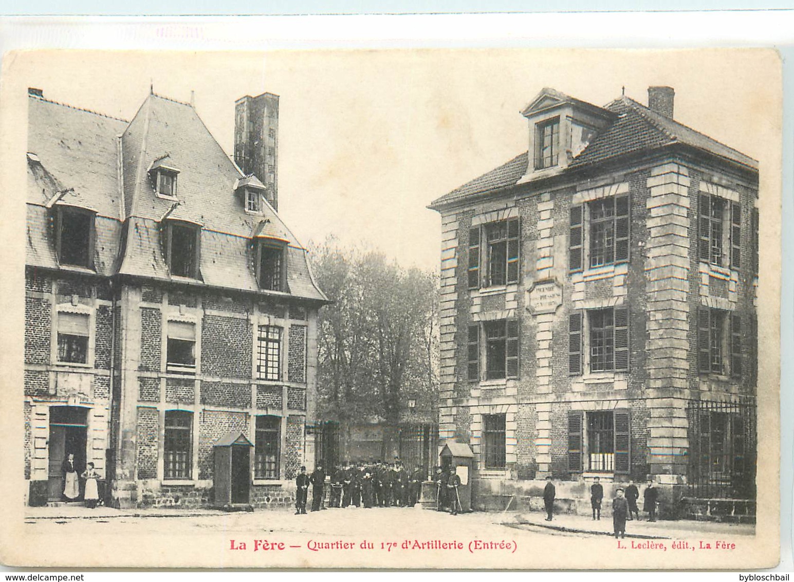 CPA 02 Aisne La Fère Quartier Du 17e D'Artillerie Entrée - Otros & Sin Clasificación