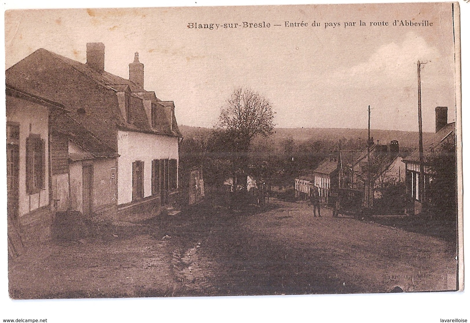 CPA 76 BLANGY SUR BRESLE ENTREE DU PAYS PAR LA ROUTE D ABBEVILLE RARE BELLE CARTE !! - Blangy-sur-Bresle