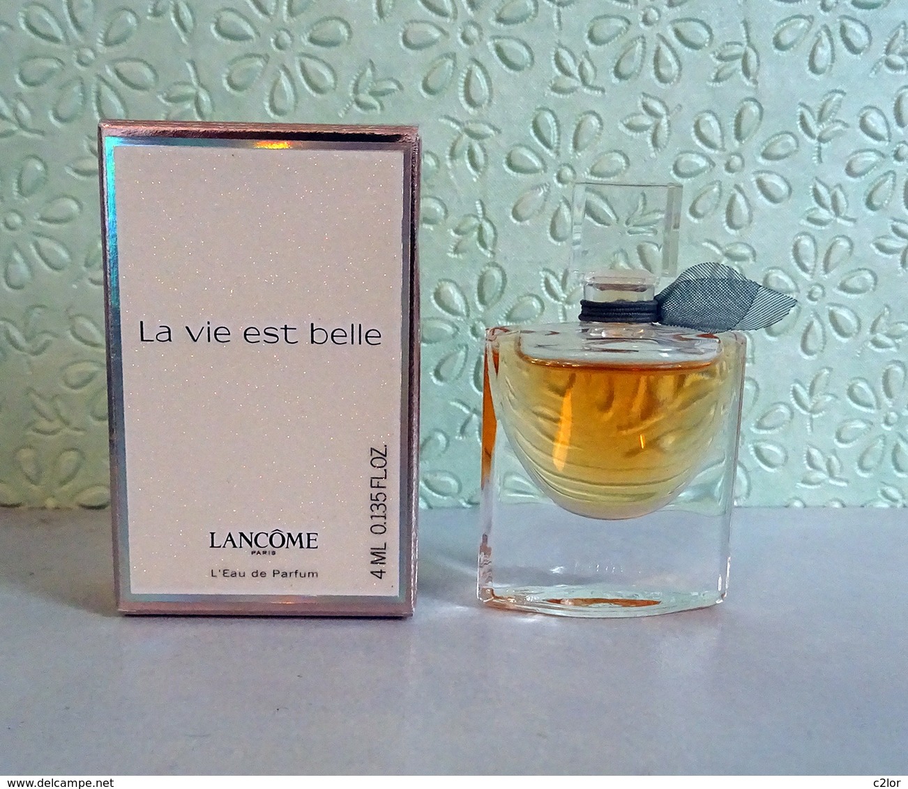 Miniature  "LA VIE EST BELLE "de LANCÔME  Eau De Parfum 4 Ml Dans Sa  Boite - Miniatures Femmes (avec Boite)