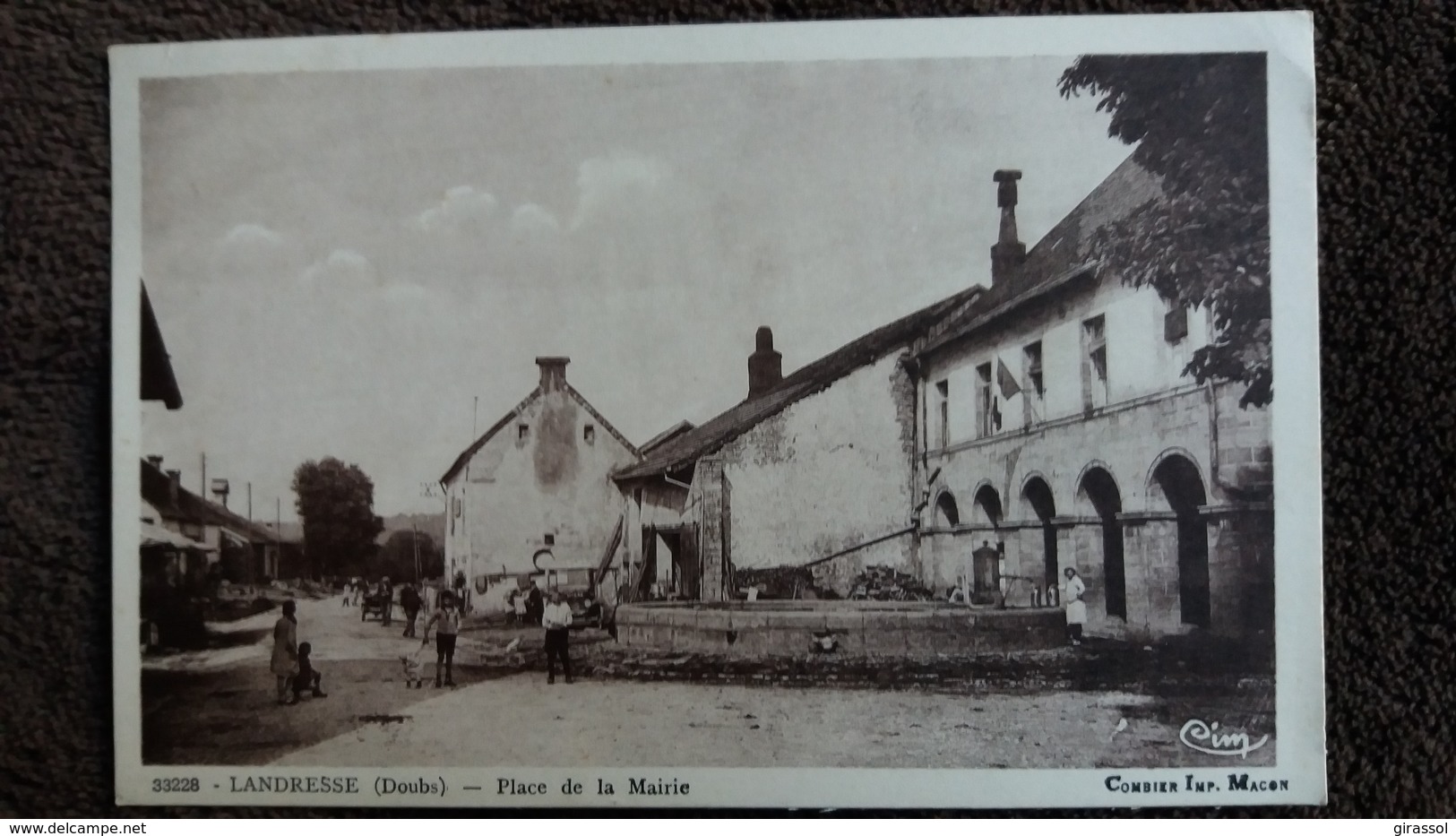 CPA LANDRESSE DOUBS PLACE DE LA MAIRE ED CIM   TIMBRE PETAIN 1F 20 - Autres & Non Classés