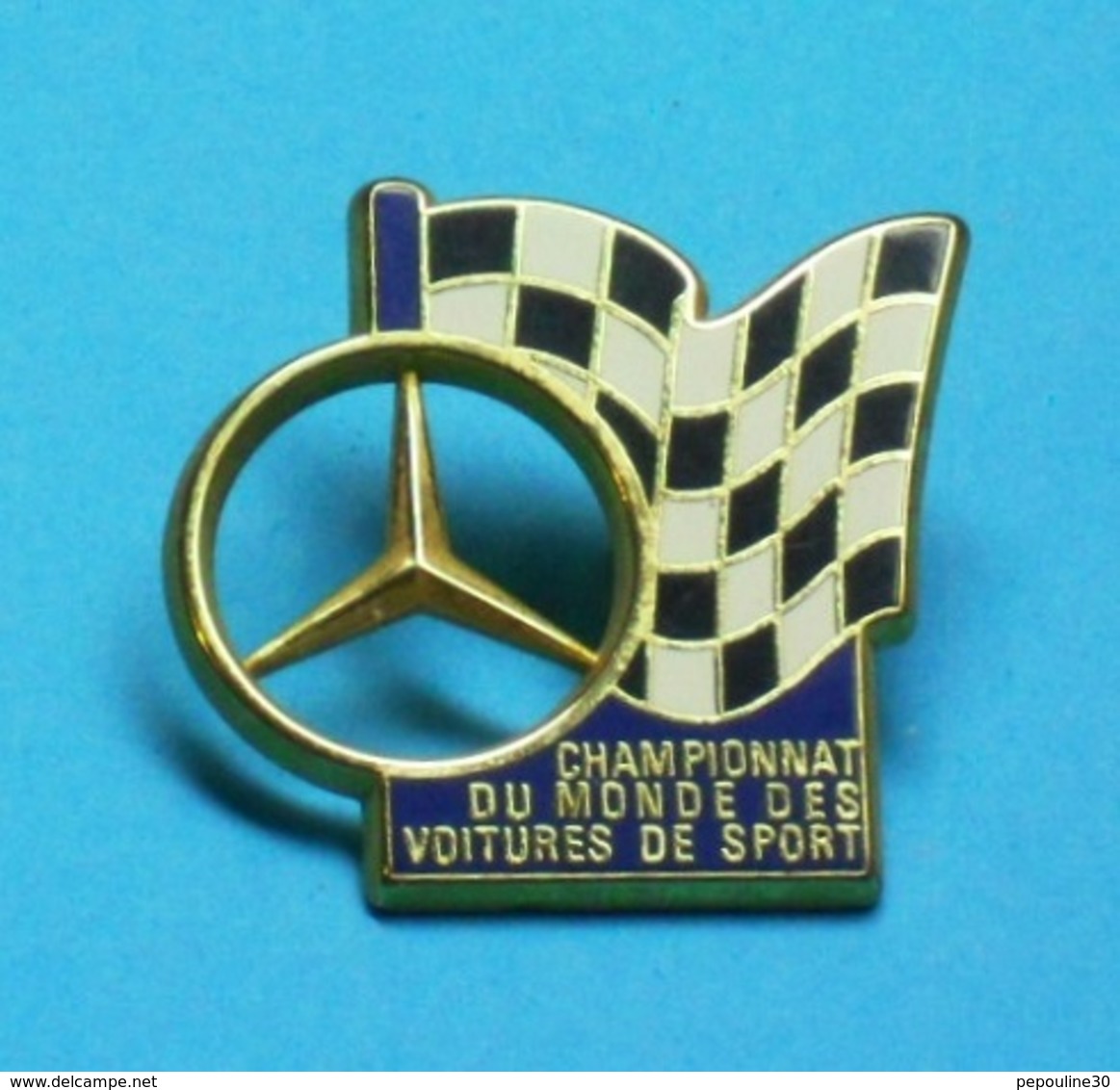 1 PIN'S //   ** MERCEDES / CHAMPIONNAT DU MONDE DES VOITURES DE SPORT ** . (Arthus Bertrand Paris) - Mercedes