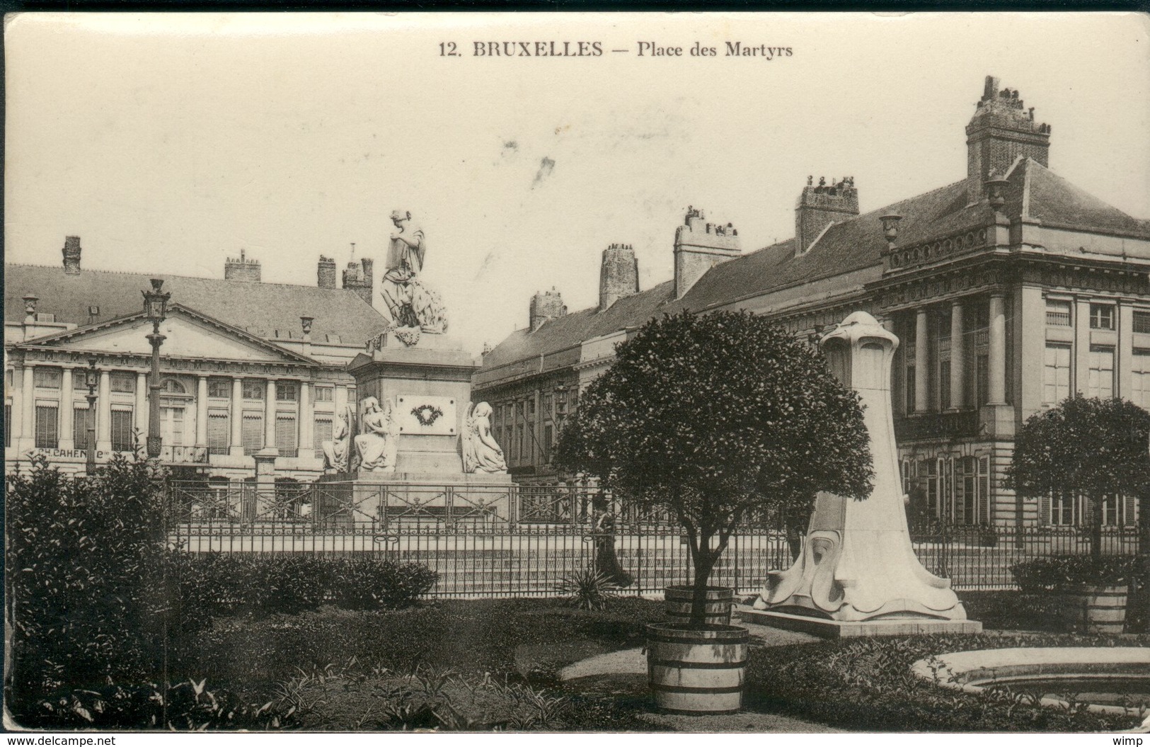 Bruxelles : Place Des Martyrs - Chemins De Fer, Gares