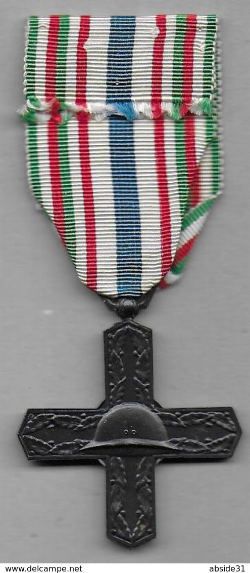 Italie - Médaille Ordine Di Vittorio Veneto - Italie