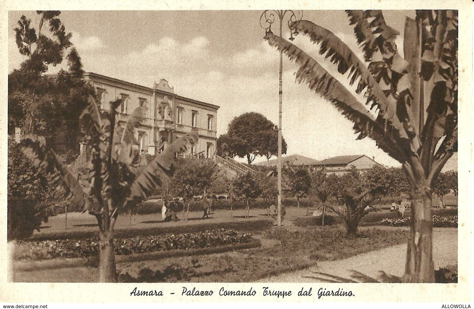 2780 " ASMARA - PALAZZO COMANDO TRUPPE DAL GIARDINO " CART.POST. ORIG  NON SPED. - Eritrea