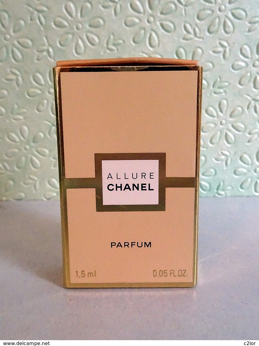 Miniature "ALLURE " De CHANEL   Parfum  1,5 Ml Dans Sa Boite - Miniatures Femmes (avec Boite)