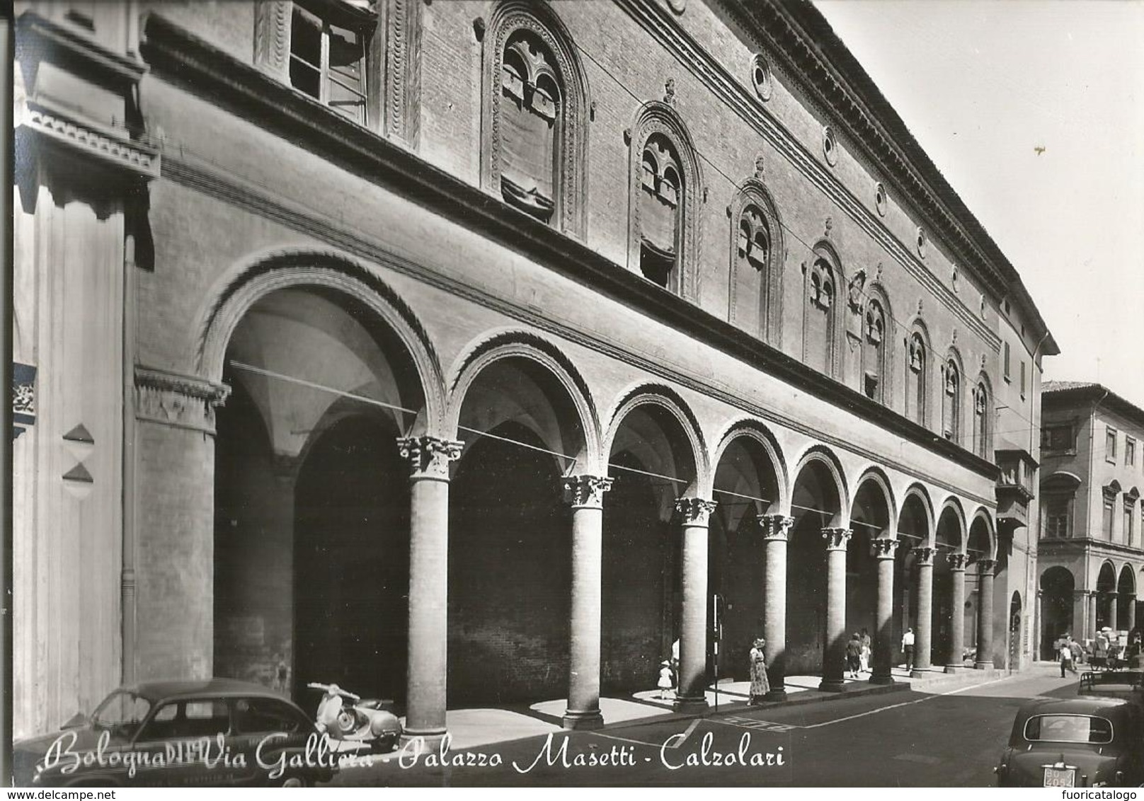 BOLOGNA VIA GALLIERA PALAZZO MASETTI-CALZOLARI- VESPA EPOCA  -FG - Bologna