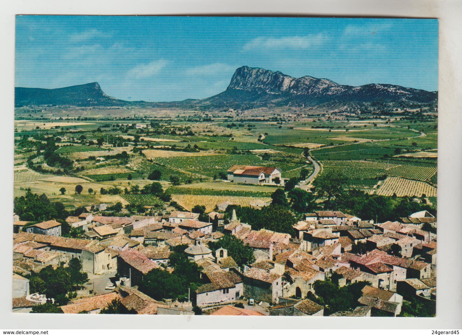 2 CPSM SAINT MARTIN DE LONDRES (Hérault) - Vue Générale Aérienne Au Fond Le Pic Saint Loup, Mas De Bouys - Andere & Zonder Classificatie