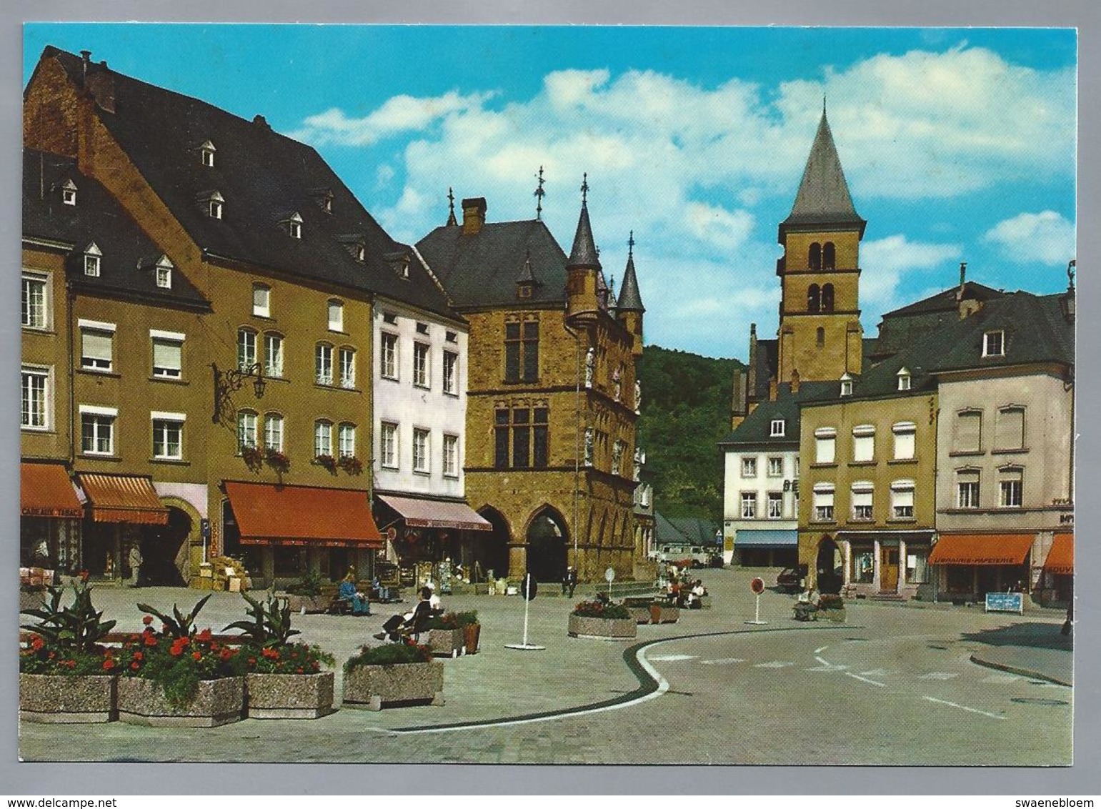 LU.= ECHTERNACH. - Gd Duché De Luxembourg - Place Du Marché. Marktplaats. Marktplatz. Marketplace. - Echternach