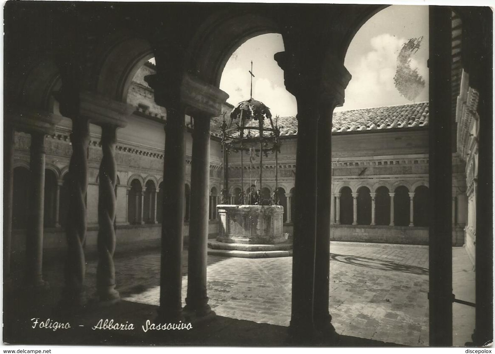 W1327 Foligno (Perugia) - Abbazia Sassovivo - Il Chiostro / Viaggiata 1956 - Foligno