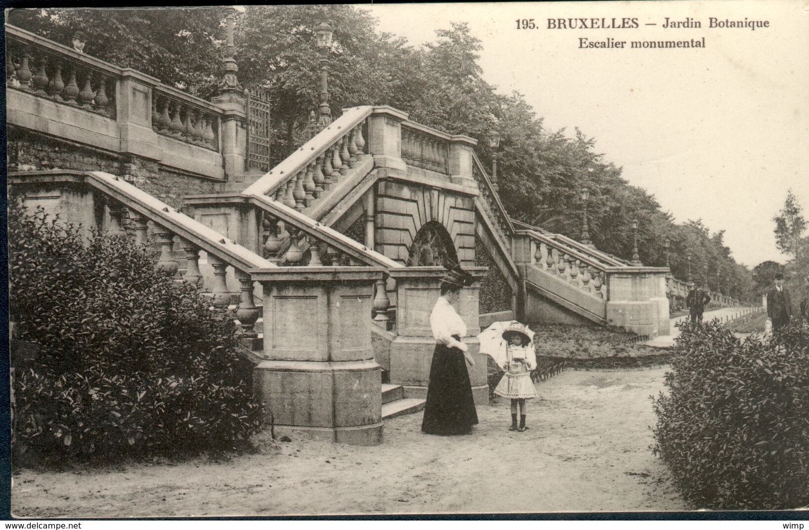 BRUXELLES :  Jardin Botanique     : Escalier Monumental - Bossen, Parken, Tuinen