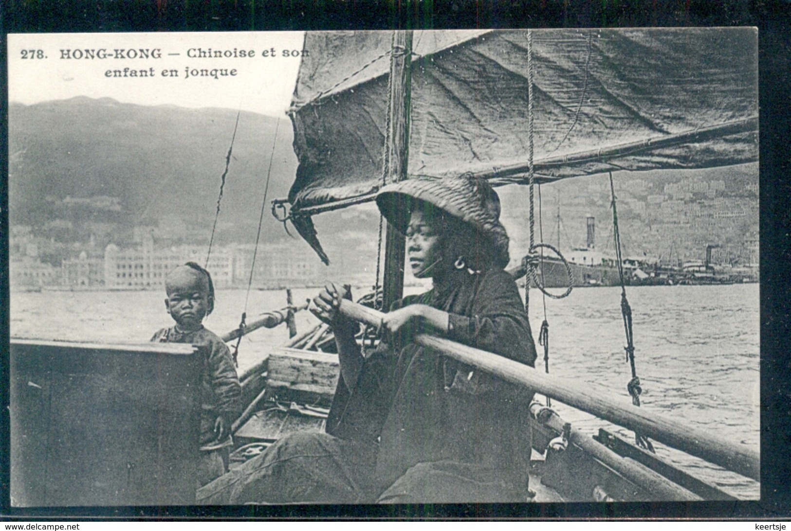 China - Hong Kong - Chinoise Et Son Enfant En Jonque - 1900 - Cina (Hong Kong)