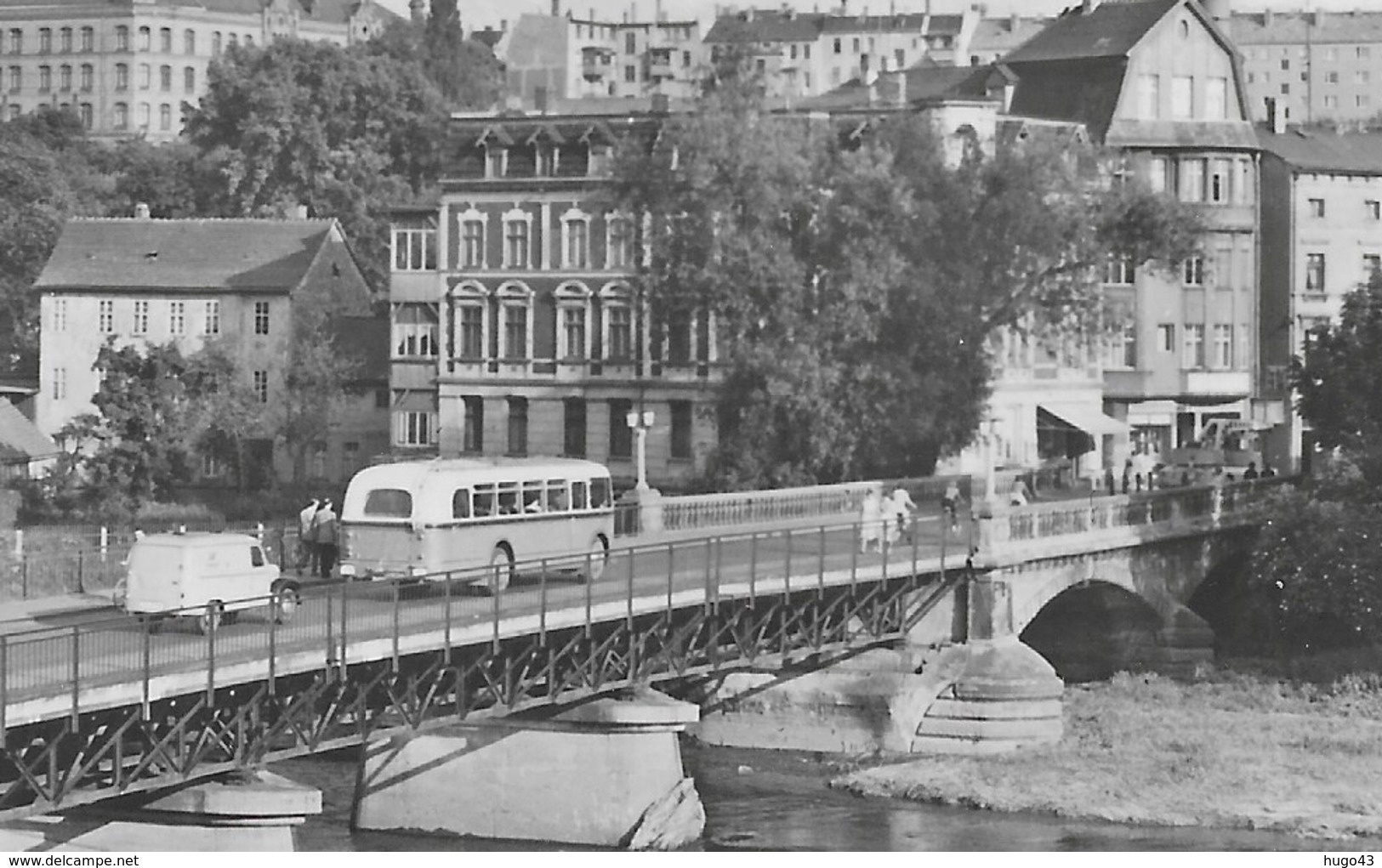 (RECTO / VERSO) ZEITZ EN 1967 - KARL MARX BRÜCKE - VIEUX CAR - FORMAT CPA VOYAGEE - Zeitz