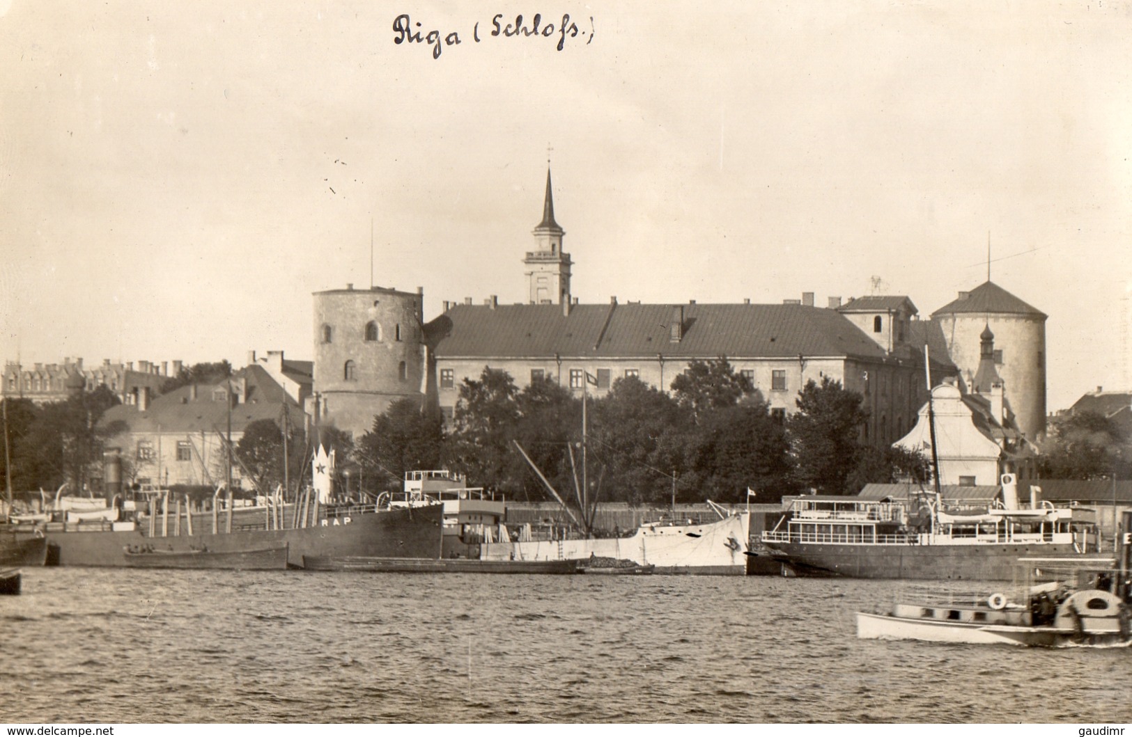 CARTE PHOTO ALLEMANDE DE RIGA EN LETTONIE LATVIJA - LE CHATEAU - BALTIQUE - GUERRE 1914 1918 - 1914-18