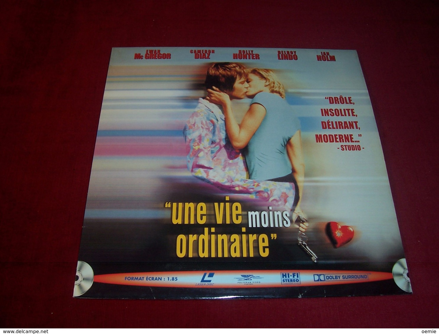 LASERDISC  °°°° UNE VIE MOINS ORDINAIRE - Autres Formats