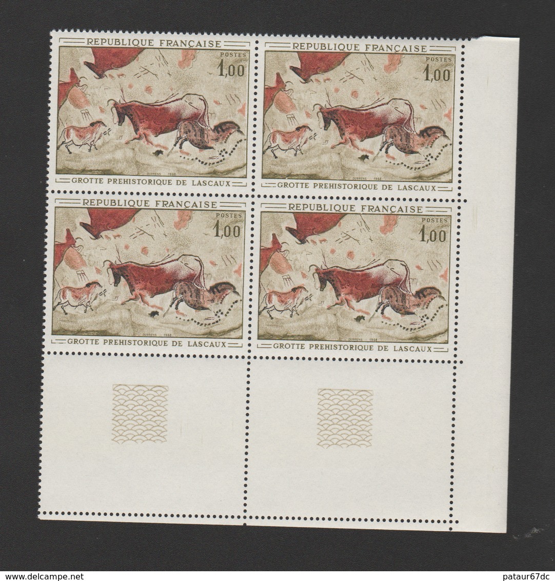 FRANCE / 1968 / Y&T N° 1555 ** : Peinture Rupestre De La Grotte De Lascaux X 4 CdF Inf D - Gomme D'origine Intacte - Neufs