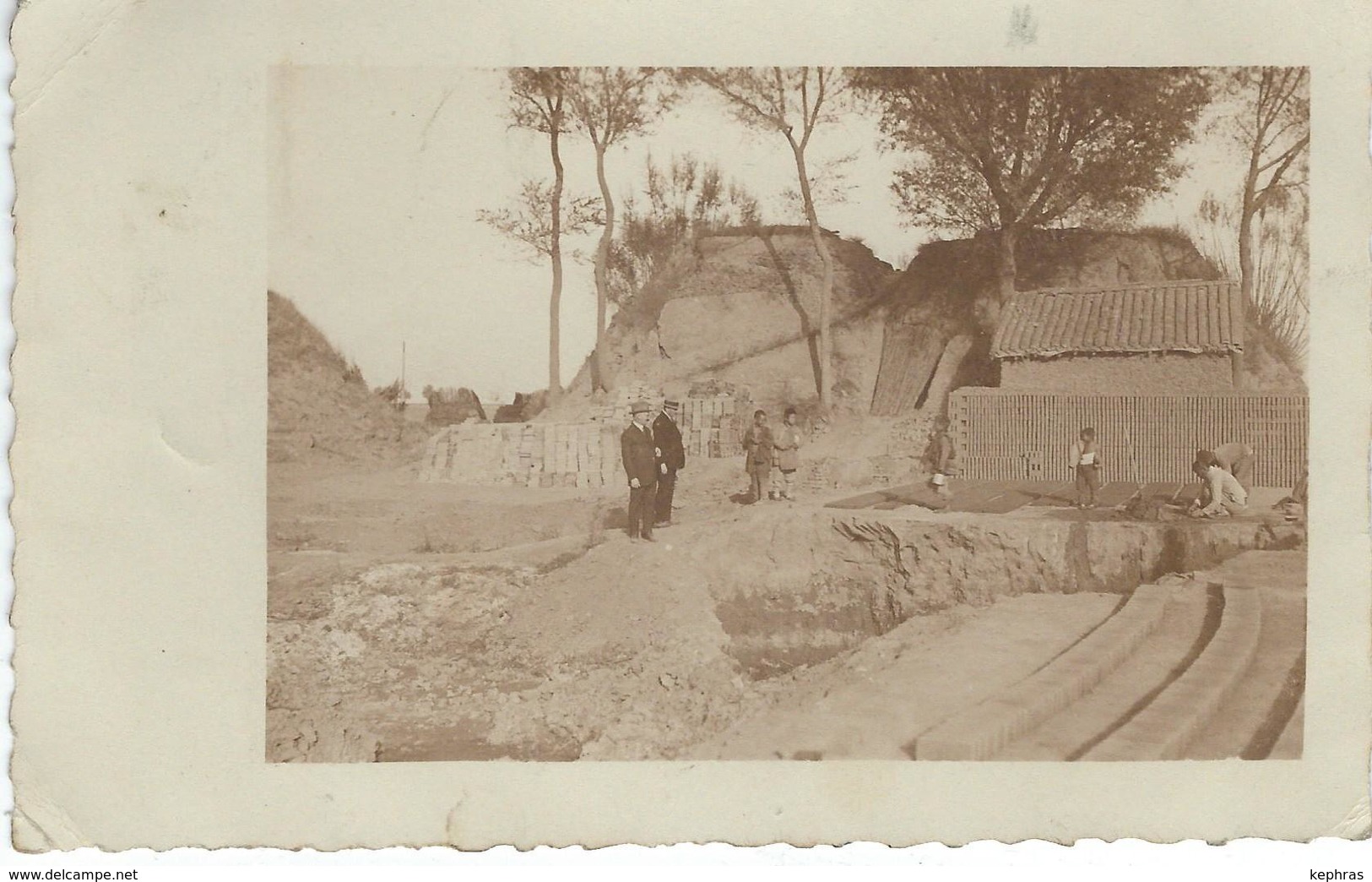 CHINE - CHINA - Un Four à Briques Dans La Région De CHENGCHOW Cachet De La Poste 1924 - Chine