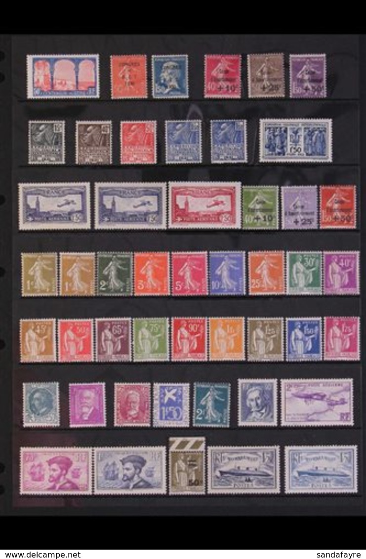 1930-1939 EXTENSIVE MINT COLLECTION A Strong Collection Of This Decade, Mostly All Different & Presented Chronologically - Other & Unclassified